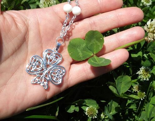 Colgante de amuleto Shamrock
